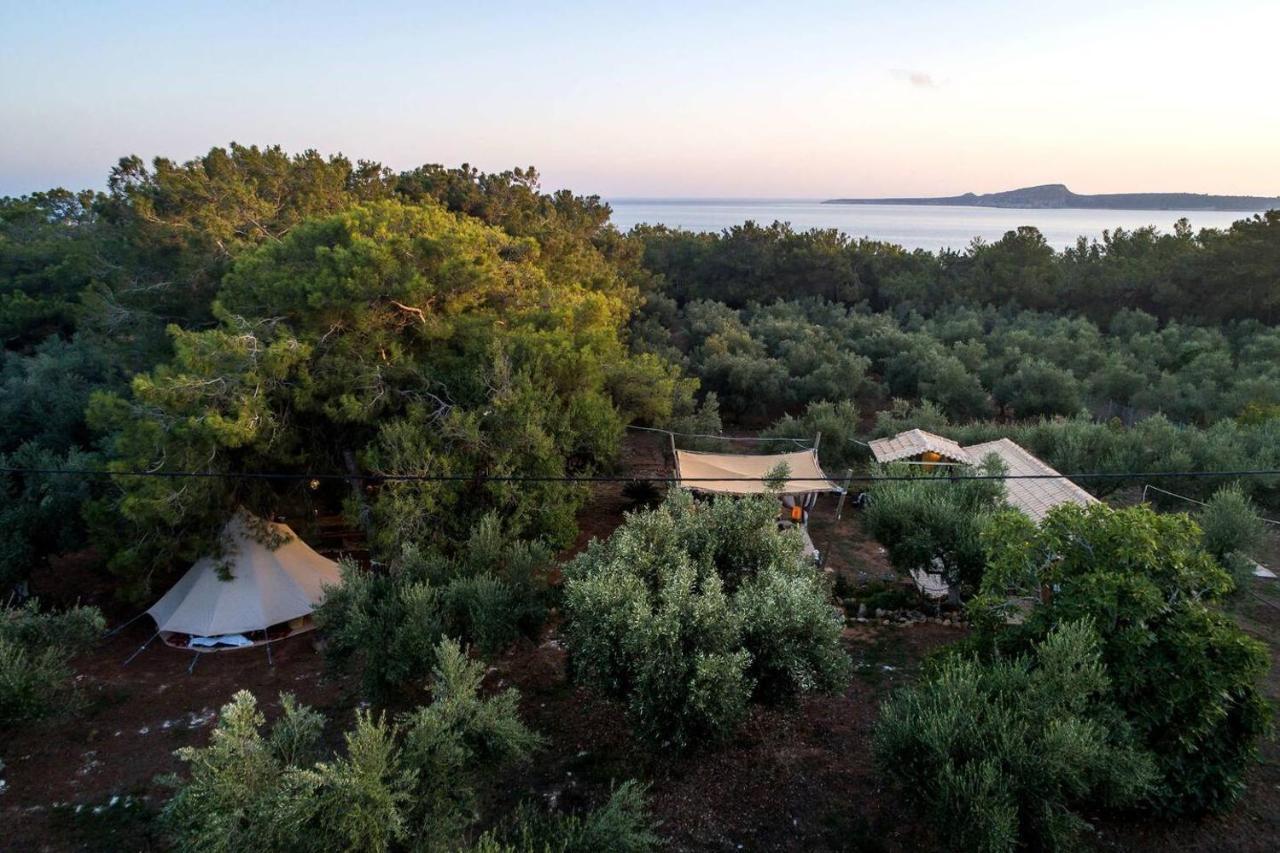 Glamping At A Lovely Tent In Skiaxtro- Marathopoli Villa Buitenkant foto